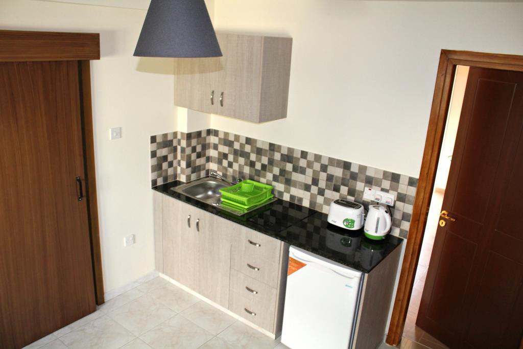 Maria Zintili Apartments Agia Napa Buitenkant foto
