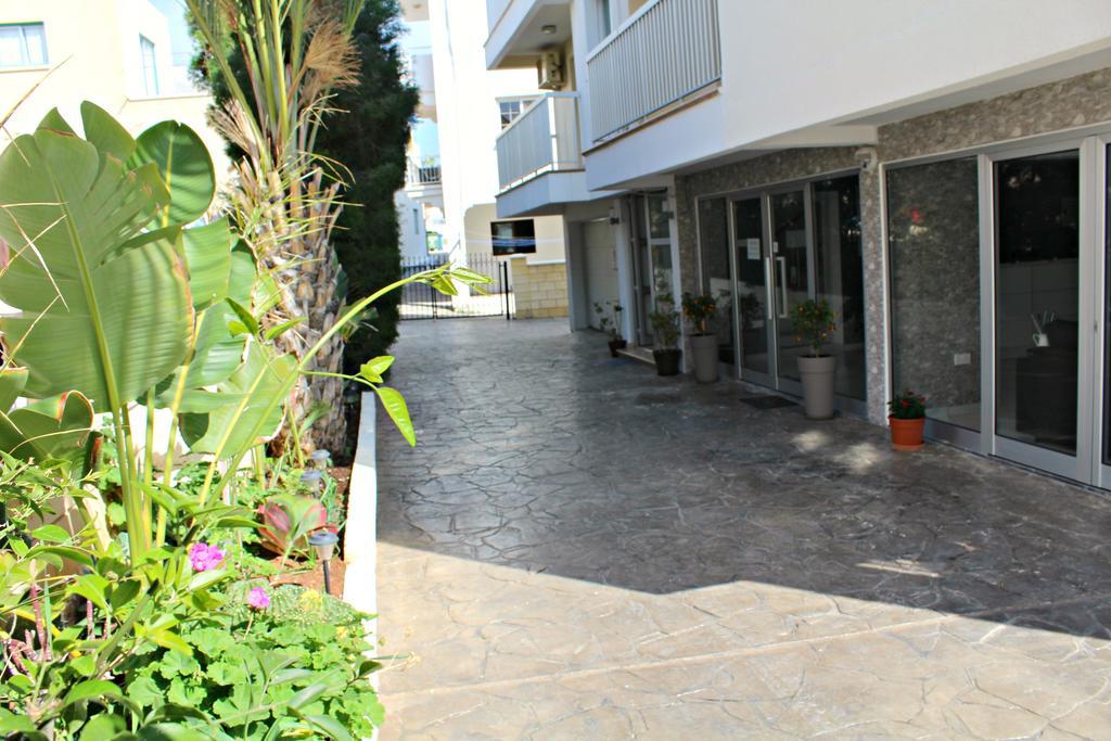Maria Zintili Apartments Agia Napa Buitenkant foto